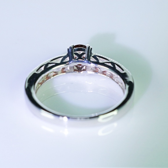 Red Zircon Gemstone Ring set in Sterling Silver - Picture 6 of 8